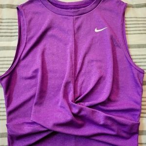 Nike Dri-Fit Twist Crop Top